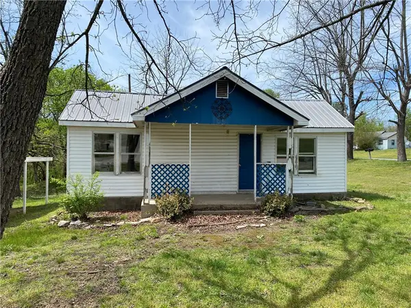 Address Withheld By Seller, Harrison, AR 72601