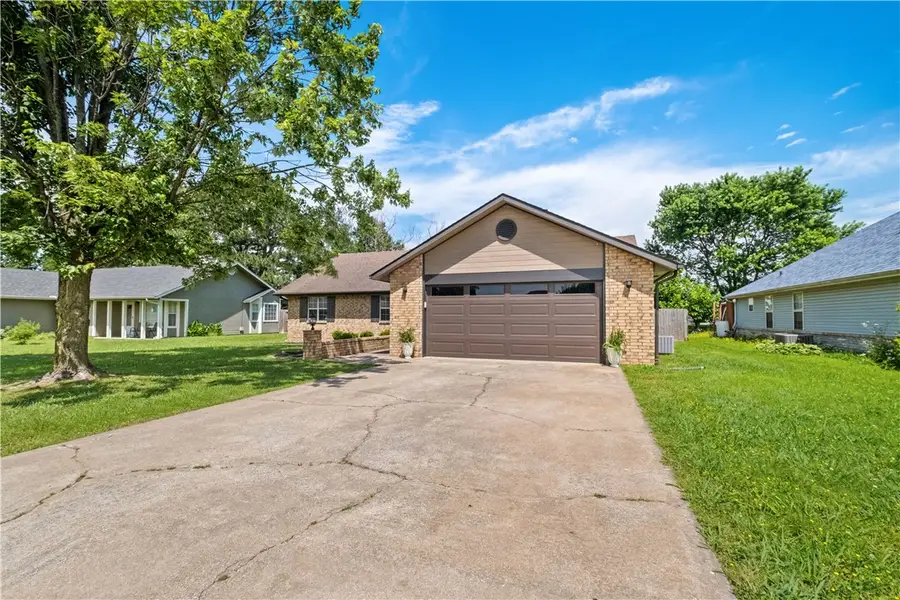 300 Stein Street, Centerton, AR 72719 - #3