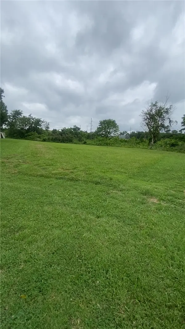 Mcdole Lane, Bella Vista, AR 72714