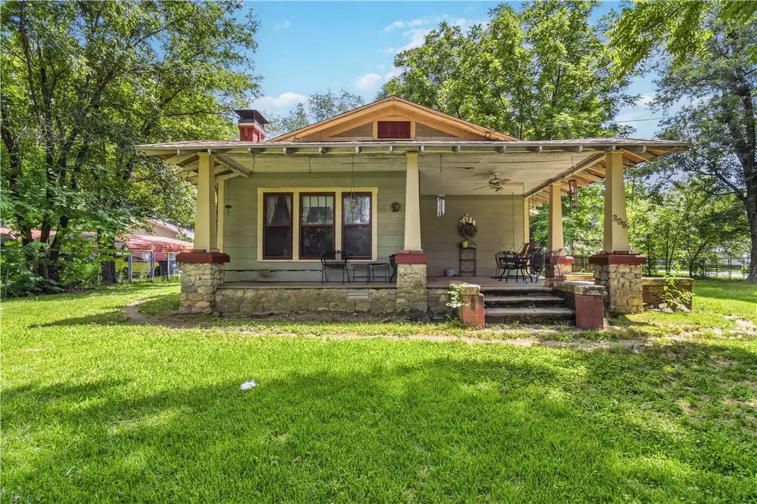 305 Ewalt Avenue, Springdale, AR 72764 - #1