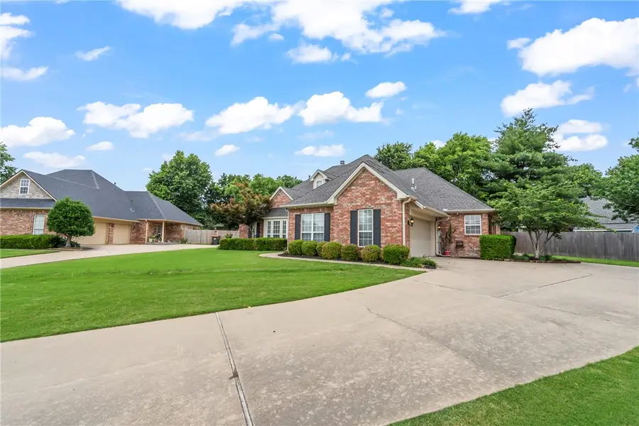 4294 Kingsbury Cove, Springdale, AR 72762 - #3
