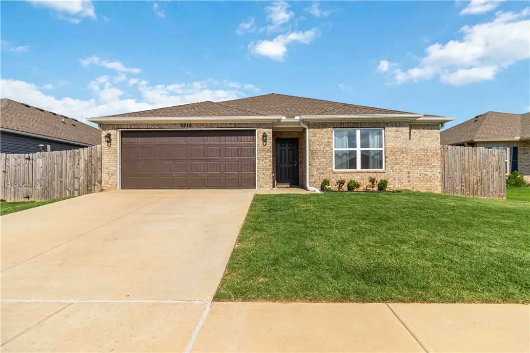 3713 S 2nd Place, Rogers, AR 72758 - #1