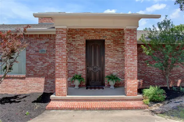 1010 E Rockwood Trail, Fayetteville, AR 72701