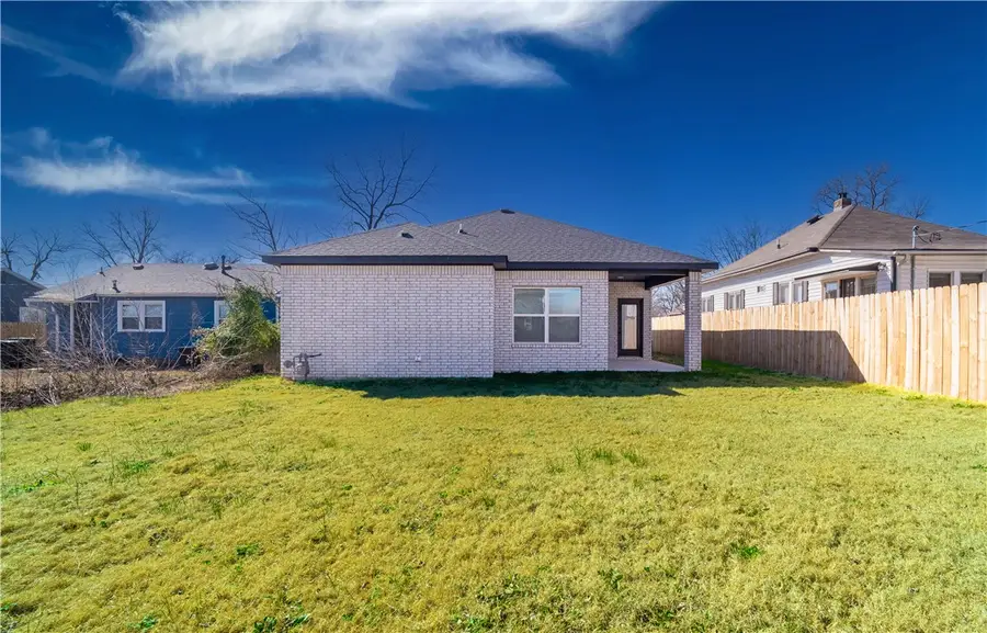 1027 S Arkansas Street, Rogers, AR 72756 - #3