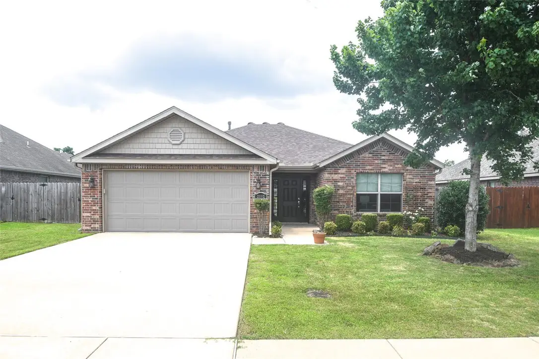 2102 N Wakefield Street, Siloam Springs, AR 72761 - #1