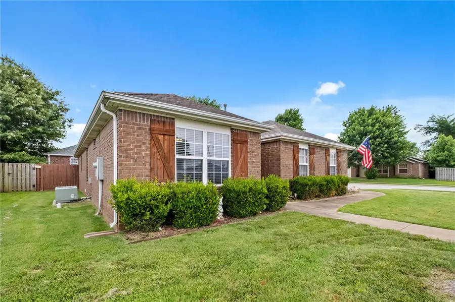 3702 Hansom Loop, Bentonville, AR 72712 - #2