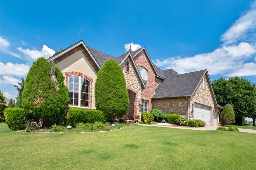 7003 W Balmoral Drive, Rogers, AR 72758 - #2