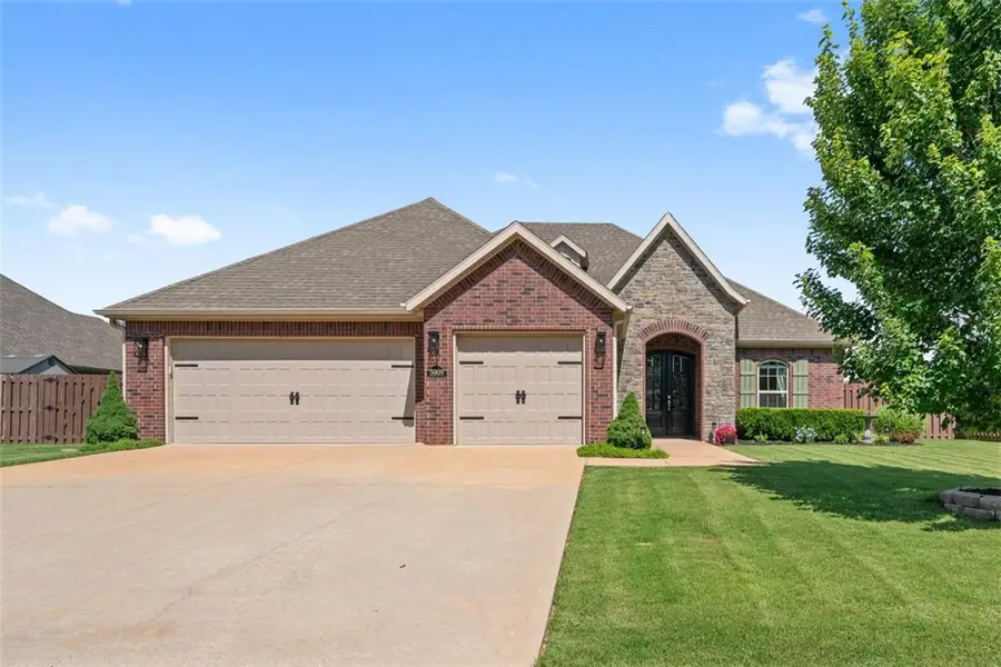 5909 S 66th Street, Cave Springs, AR 72718 - #2