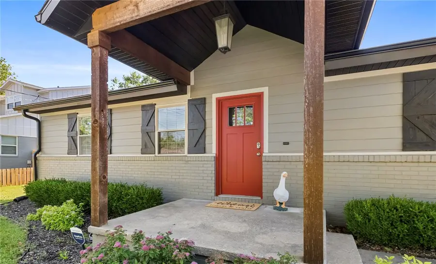 802 NW J Street, Bentonville, AR 72712 - #2