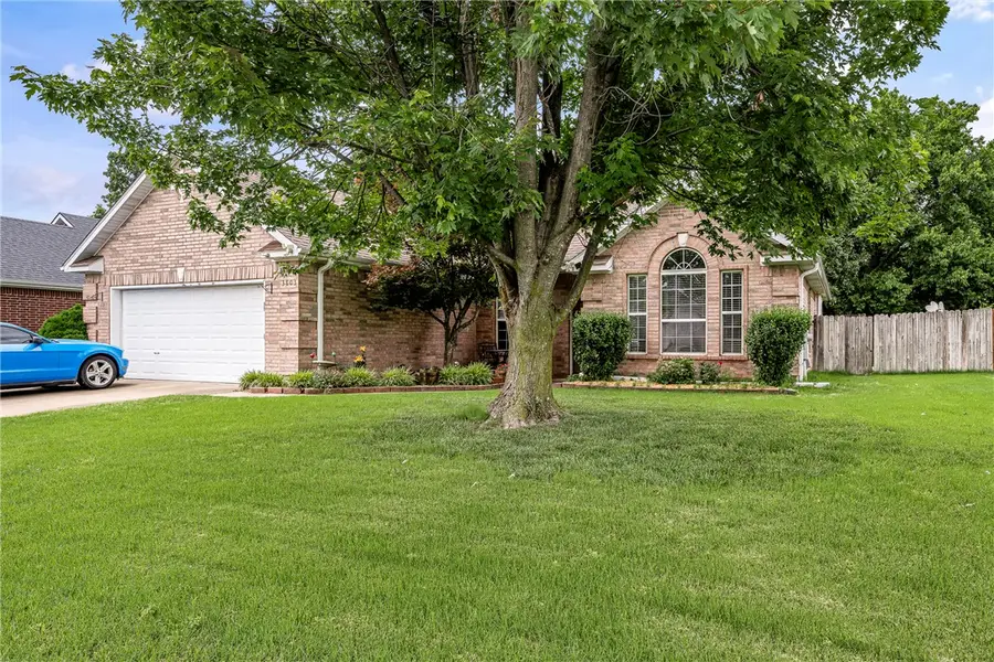 3803 SE 5th Street, Bentonville, AR 72712 - #3