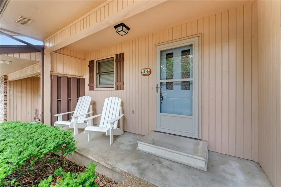 44 Abingdon Lane, Bella Vista, AR 72715 - #3