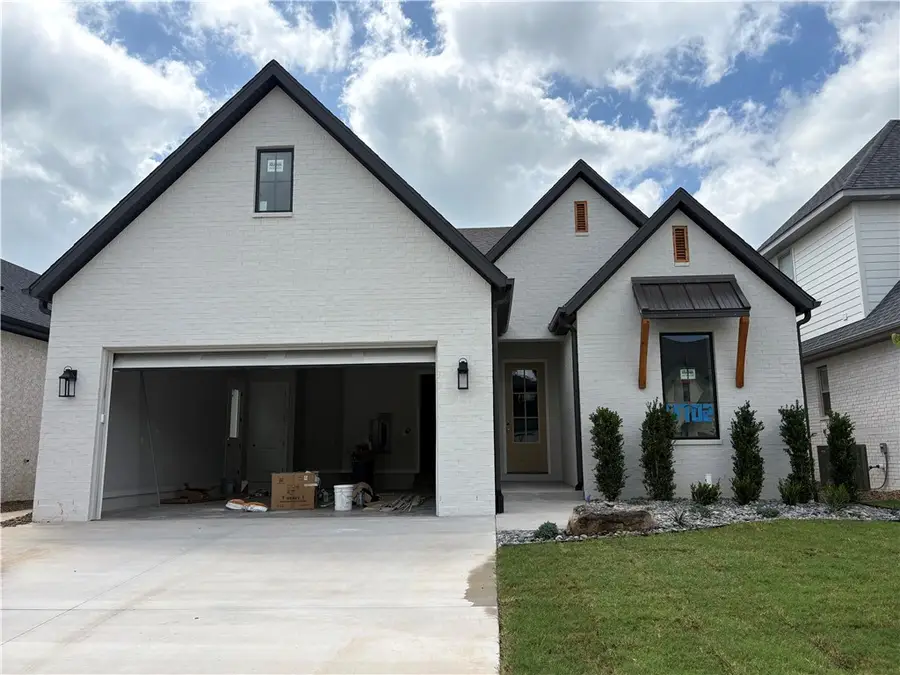 4702 S Fieldcrest Terrace, Rogers, AR 72758 - #2