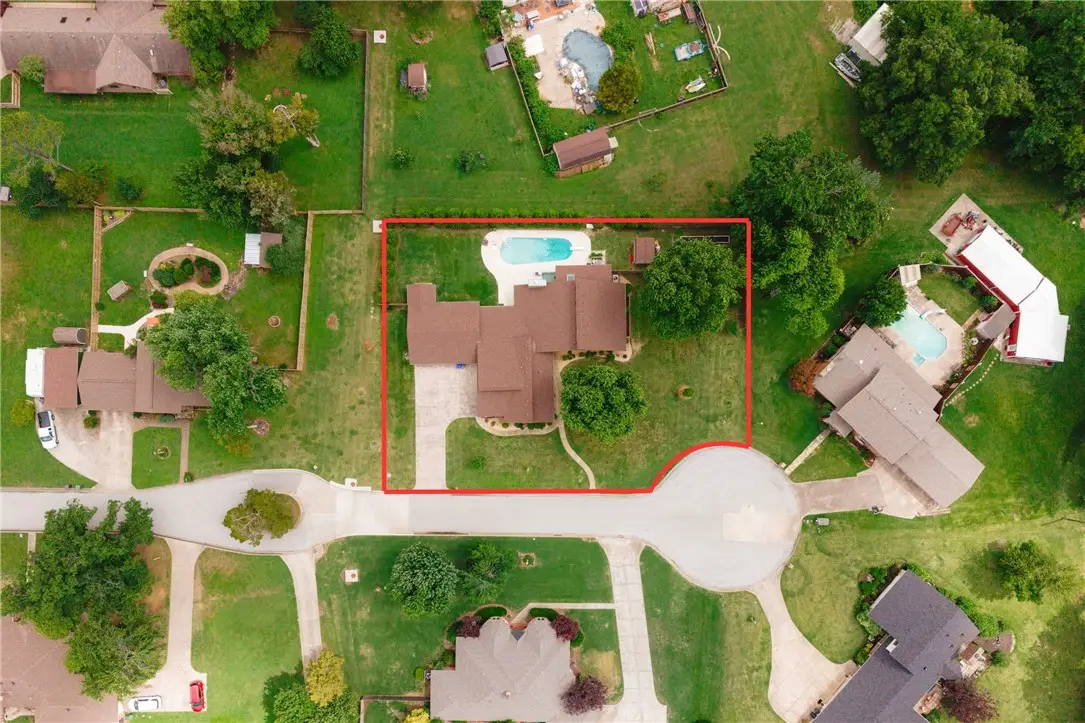 4603 W Centre Court, Rogers, AR 72758 - #1