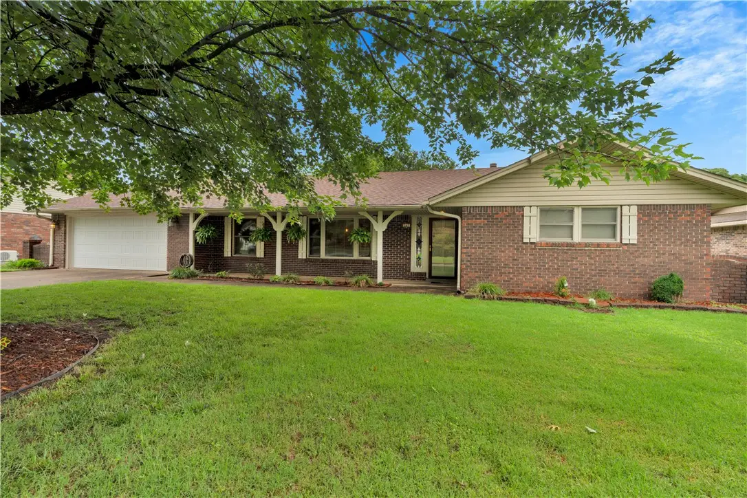 207 Angela Street, Springdale, AR 72762 - #1