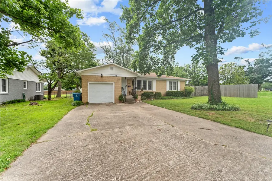 704 NW A Street, Bentonville, AR 72712 - #3
