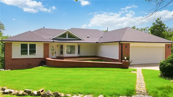 11 Mcmanigal Lane, Bella Vista, AR 72715