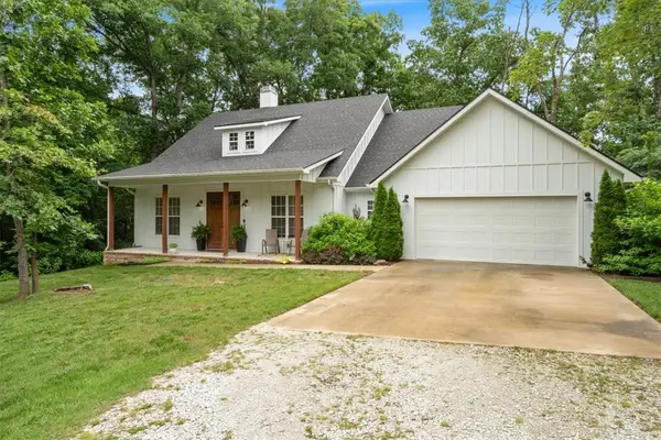 13846 Bob White Circle, Fayetteville, AR 72704