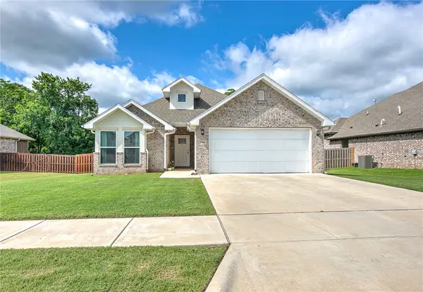 2519 Westbrook Loop, Pea Ridge, AR 72751