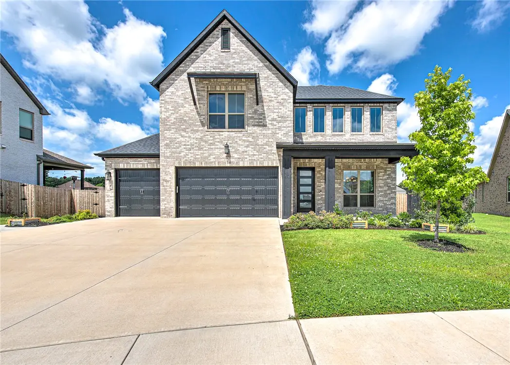 717 Cannon Cove, Cave Springs, AR 72718 - #1