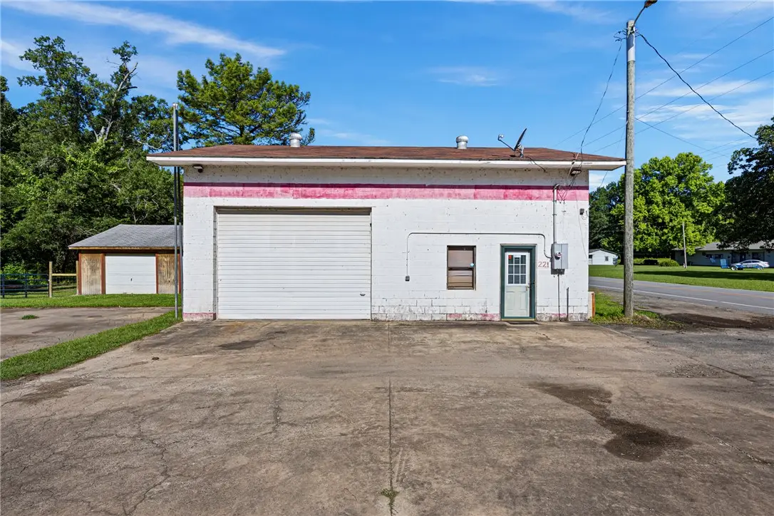 221 Highway 9, Morrilton, AR 72110 - #1