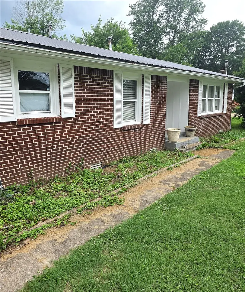 113 Pleasant Avenue, Berryville, AR 72616 - #2