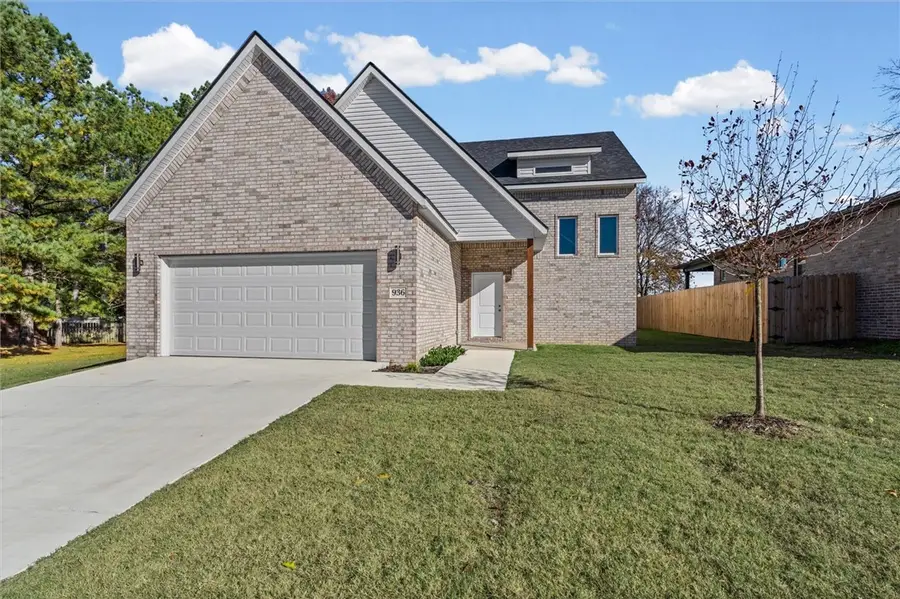936 S Liberty Drive, Fayetteville, AR 72701 - #3