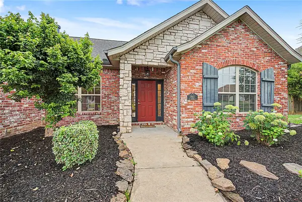 3903 SW Sycamore Street, Bentonville, AR 72713