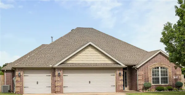 3800 SW Hollowbrook Street, Bentonville, AR 72713