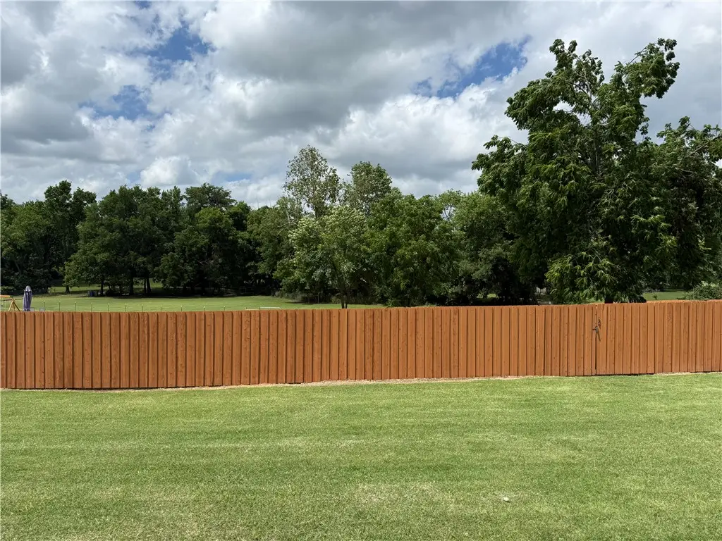 1023 W Garland Street, Siloam Springs, AR 72761 - #1