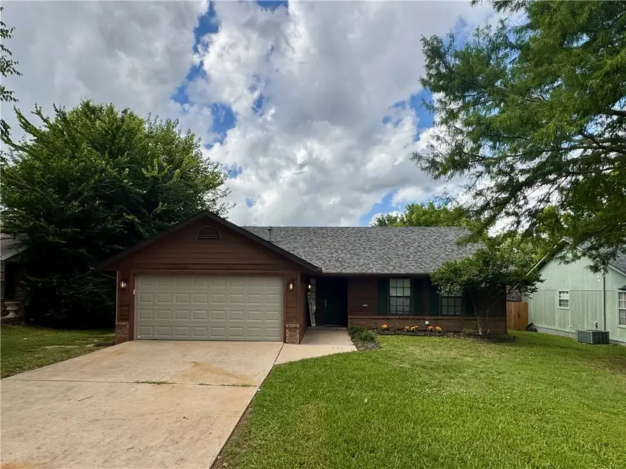 3154 W Shale Street, Fayetteville, AR 72704 - #2