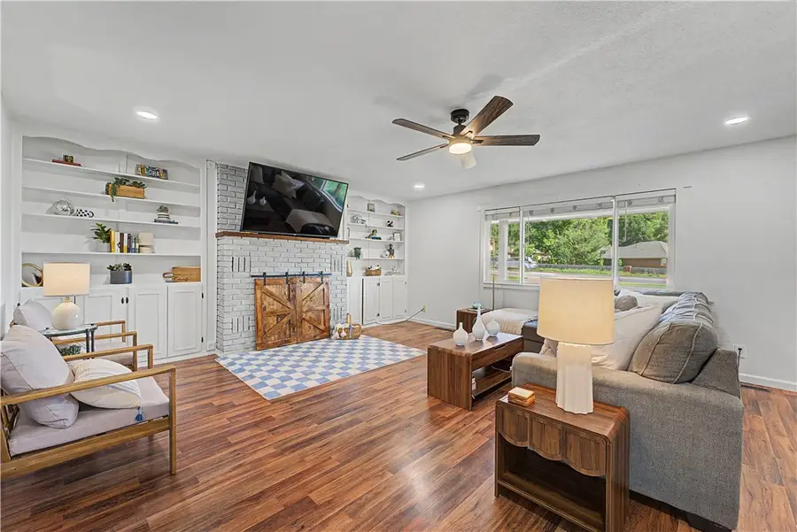 209 Cheri Whitlock Drive, Siloam Springs, AR 72761 - #2