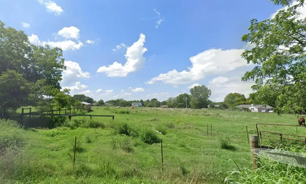 513 N Byers Avenue, Gentry, AR 72734 - #1