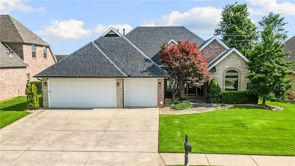 6604 W Braebourne Drive, Rogers, AR 72758