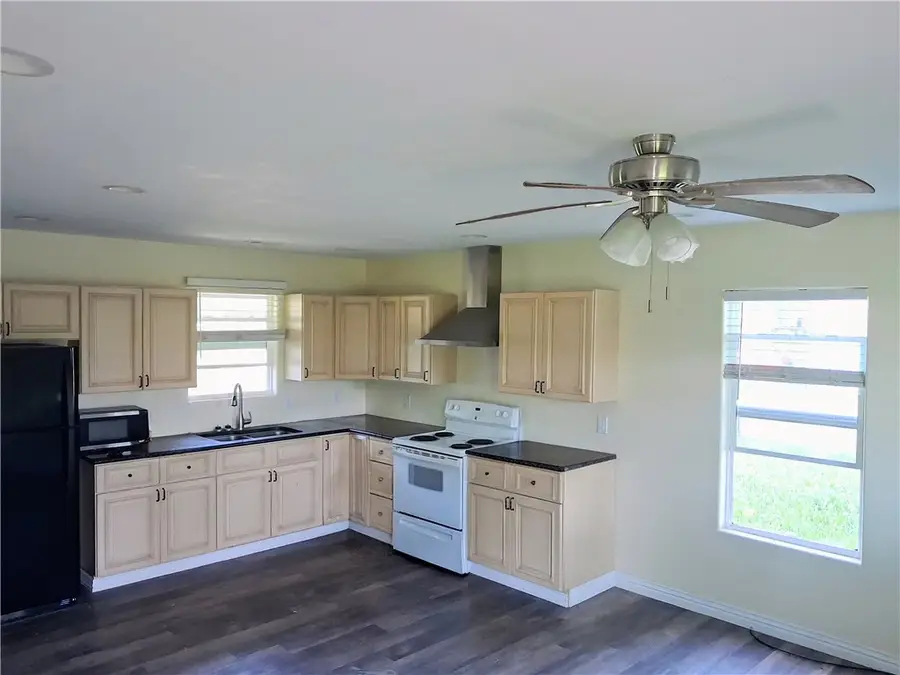 303 W 8th Street, Green Forest, AR 72638 - #3
