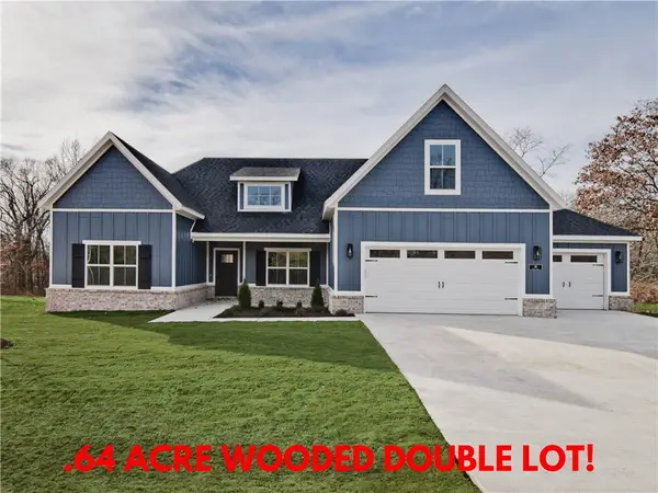 10 NE Mcginnis Lane, Bella Vista, AR 72715
