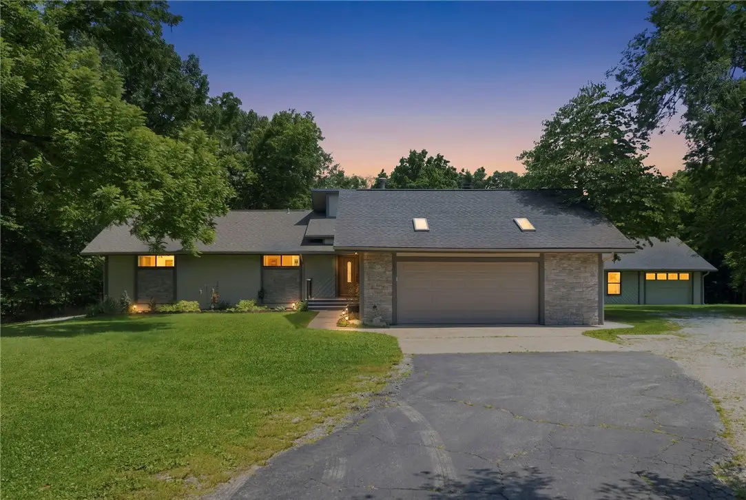1410 E Walnut Street, Rogers, AR 72756 - #1