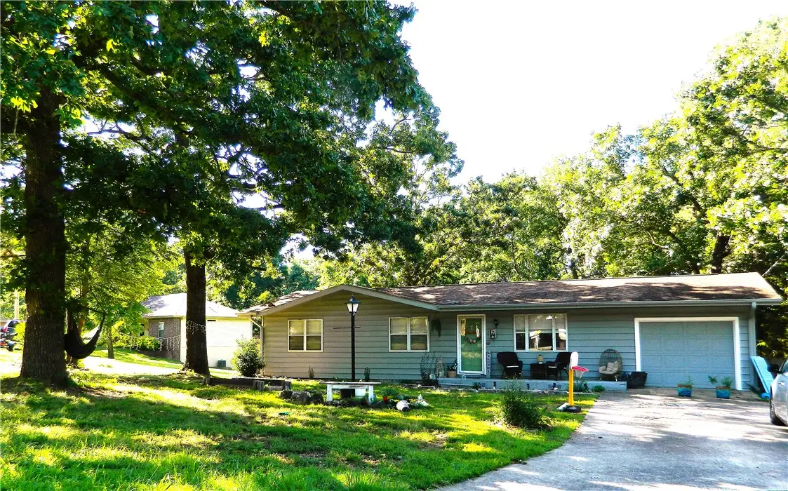 17 Ipswich Drive, Bella Vista, AR 72714 - #1
