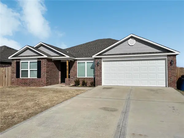 907 Aiden Drive, Siloam Springs, AR 72761