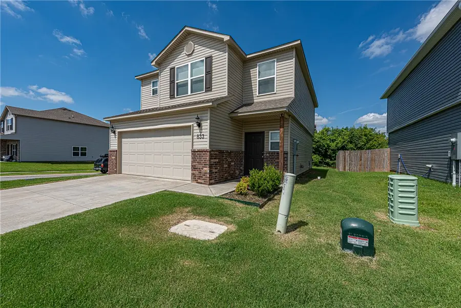 833 E Sparrow Circle, Fayetteville, AR 72701 - #2