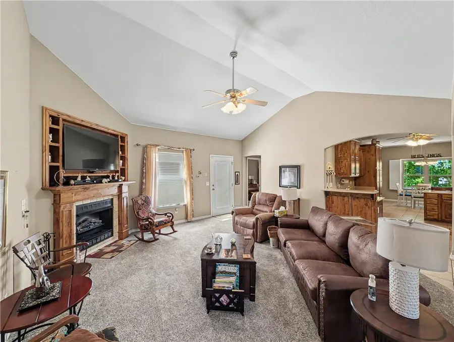 41 Kendal Drive, Bella Vista, AR 72714 - #3