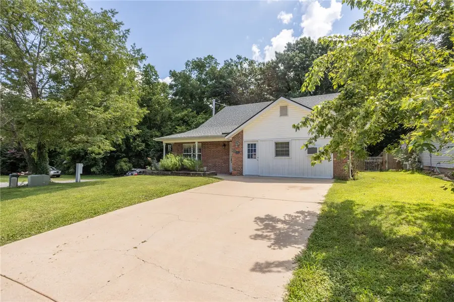 20756 Lakeshore Drive, Springdale, AR 72764 - #2