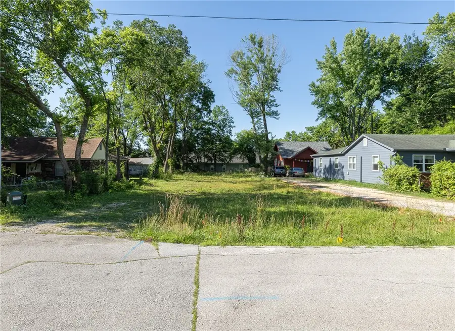 561 Mcclinton Street, Fayetteville, AR 72701 - #2