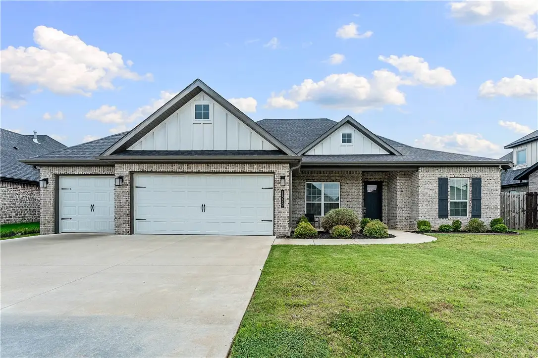 1320 Paragon, Centerton, AR 72719 - #1