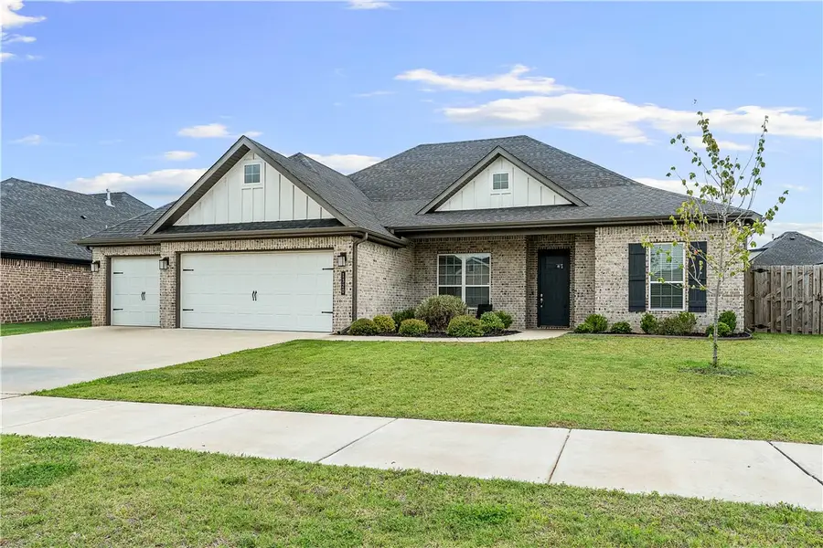 1320 Paragon, Centerton, AR 72719 - #3