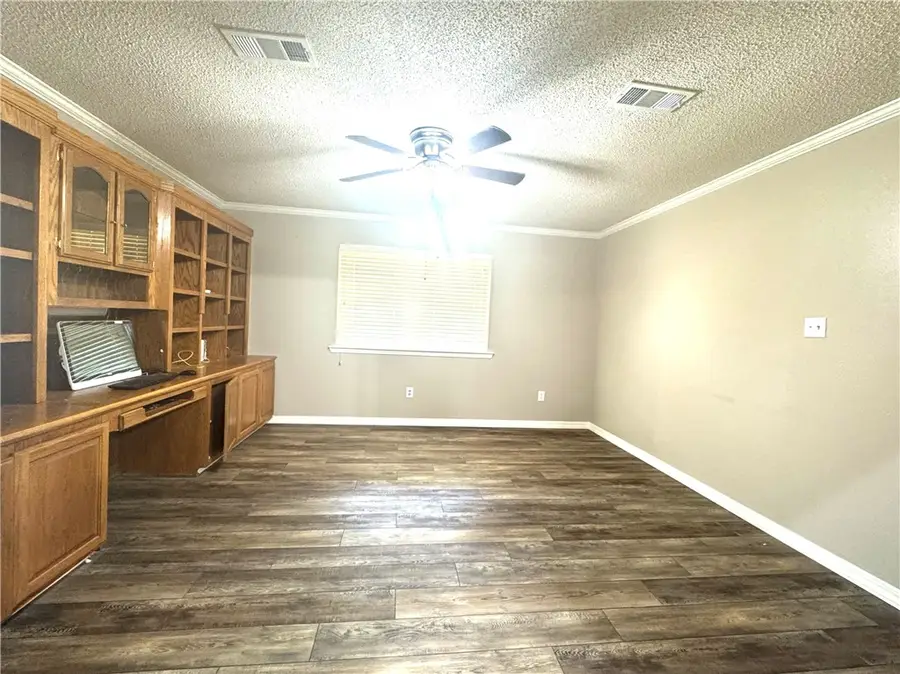 1312 Ridgewood Drive, Russellville, AR 72801 - #3