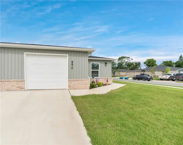 6615 NW Gregory Street, Bentonville, AR 72713