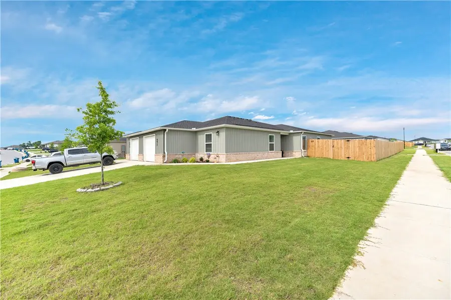 6615 NW Gregory Street, Bentonville, AR 72713 - #2