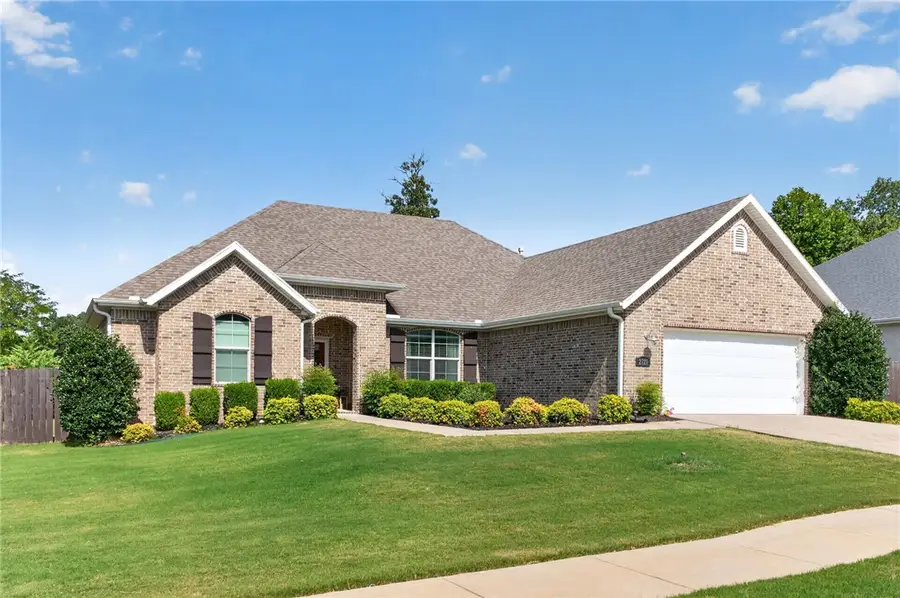 2721 N Grey Squirrel Drive, Fayetteville, AR 72704 - #2