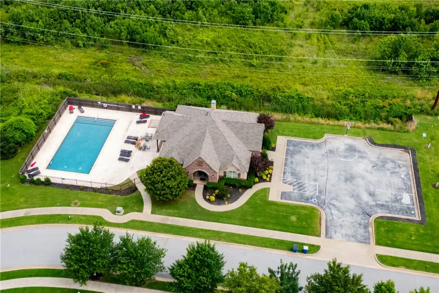 3209 SW Stoneway Avenue, Bentonville, AR 72713 - #3