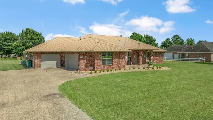 206 Fredonia Street, Elm Springs, AR 72762 - #2